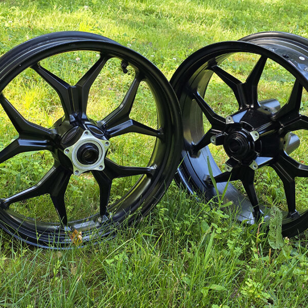 Energicia Cast Aluminum Wheels